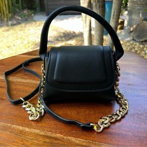 SCOOP mini crossbody 💗 excellent condition
